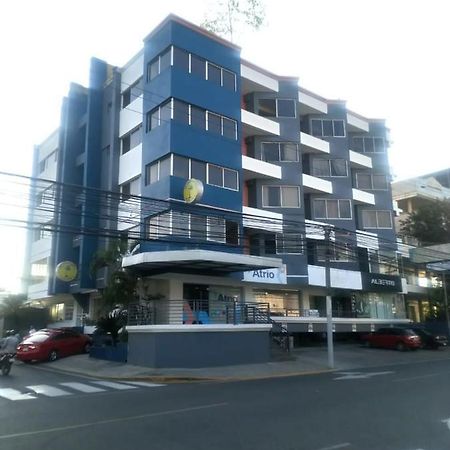Apartahotel Jardines Metropolitanos 산티아고 데 로스 카바예로스 외부 사진