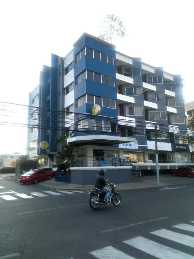 Apartahotel Jardines Metropolitanos 산티아고 데 로스 카바예로스 외부 사진